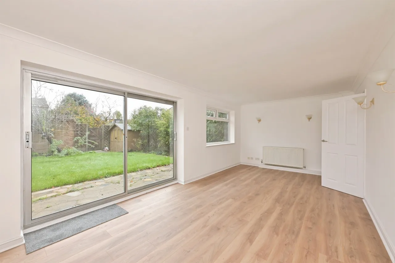 Wallers Way, Hoddesdon, photo 8