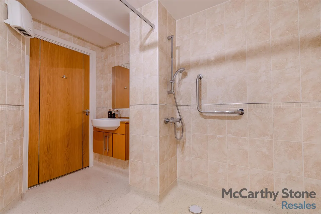 Little Glen Road, Glen Parva, LE2, photo 16