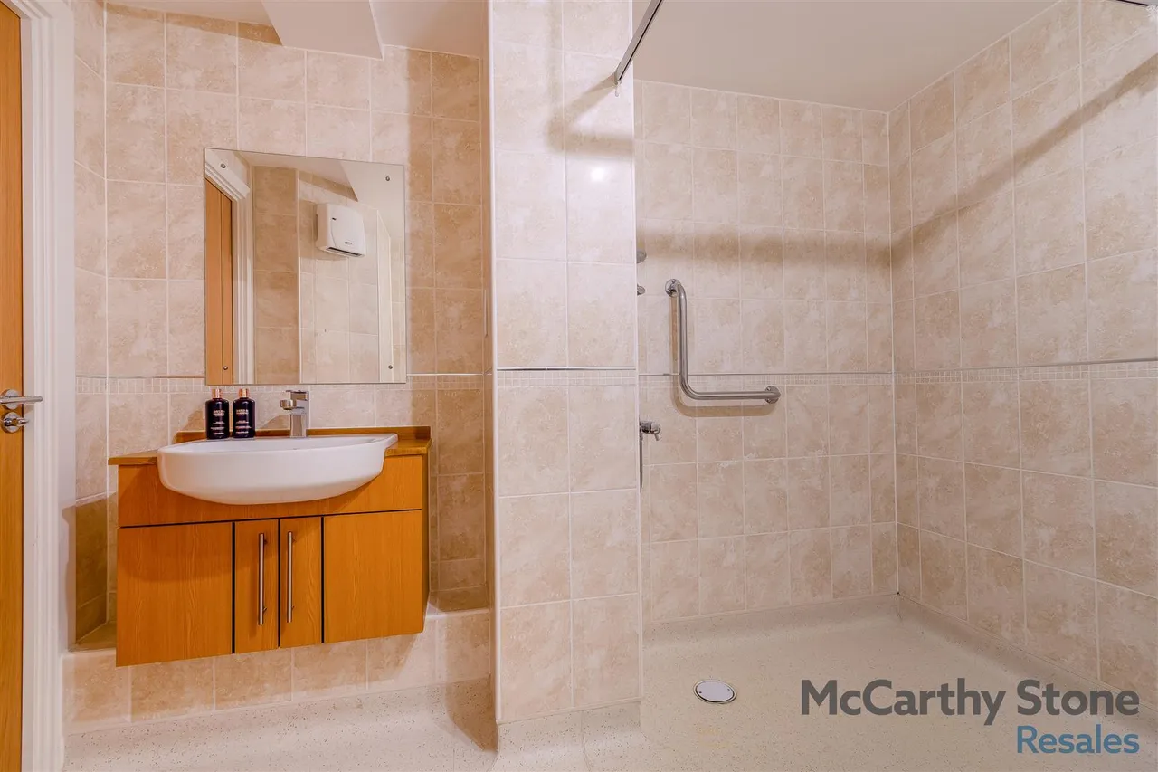 Little Glen Road, Glen Parva, LE2, photo 15