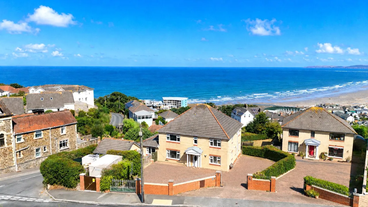 6 bed house for sale, Bay View Road, Northam
