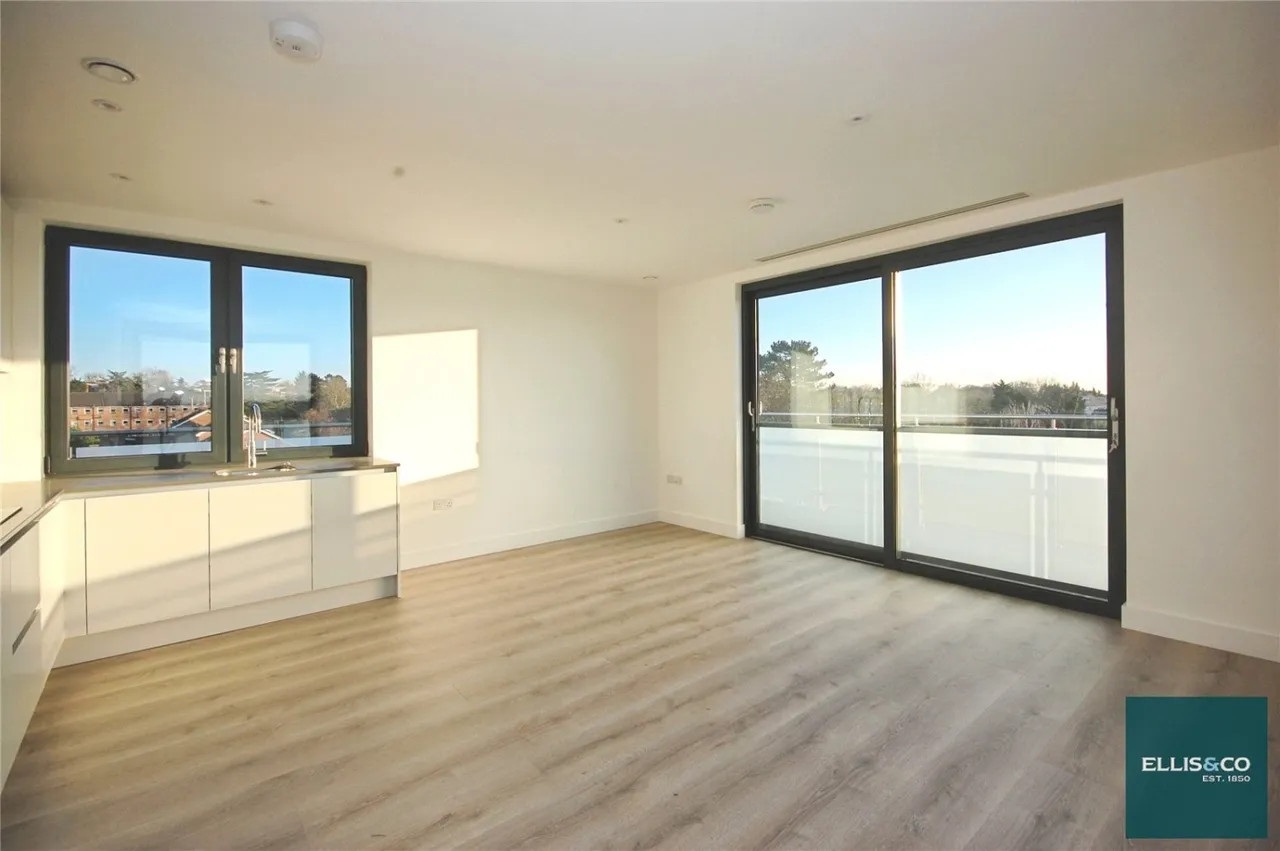 Wickliffe Avenue, Finchley, N3, photo 8