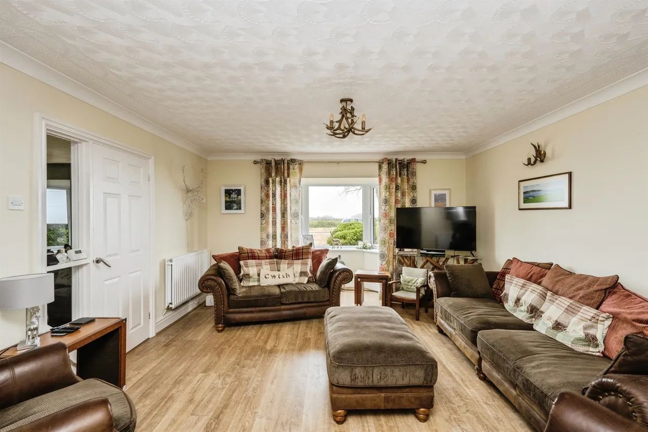 Heol Gelli Fawr Llanelli, SA15, photo 10