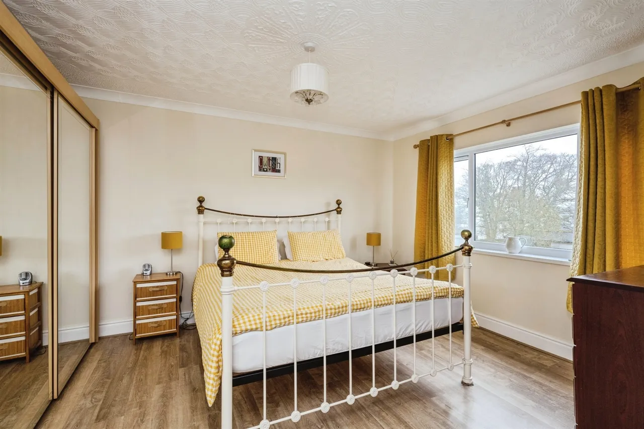 Heol Gelli Fawr Llanelli, SA15, photo 22