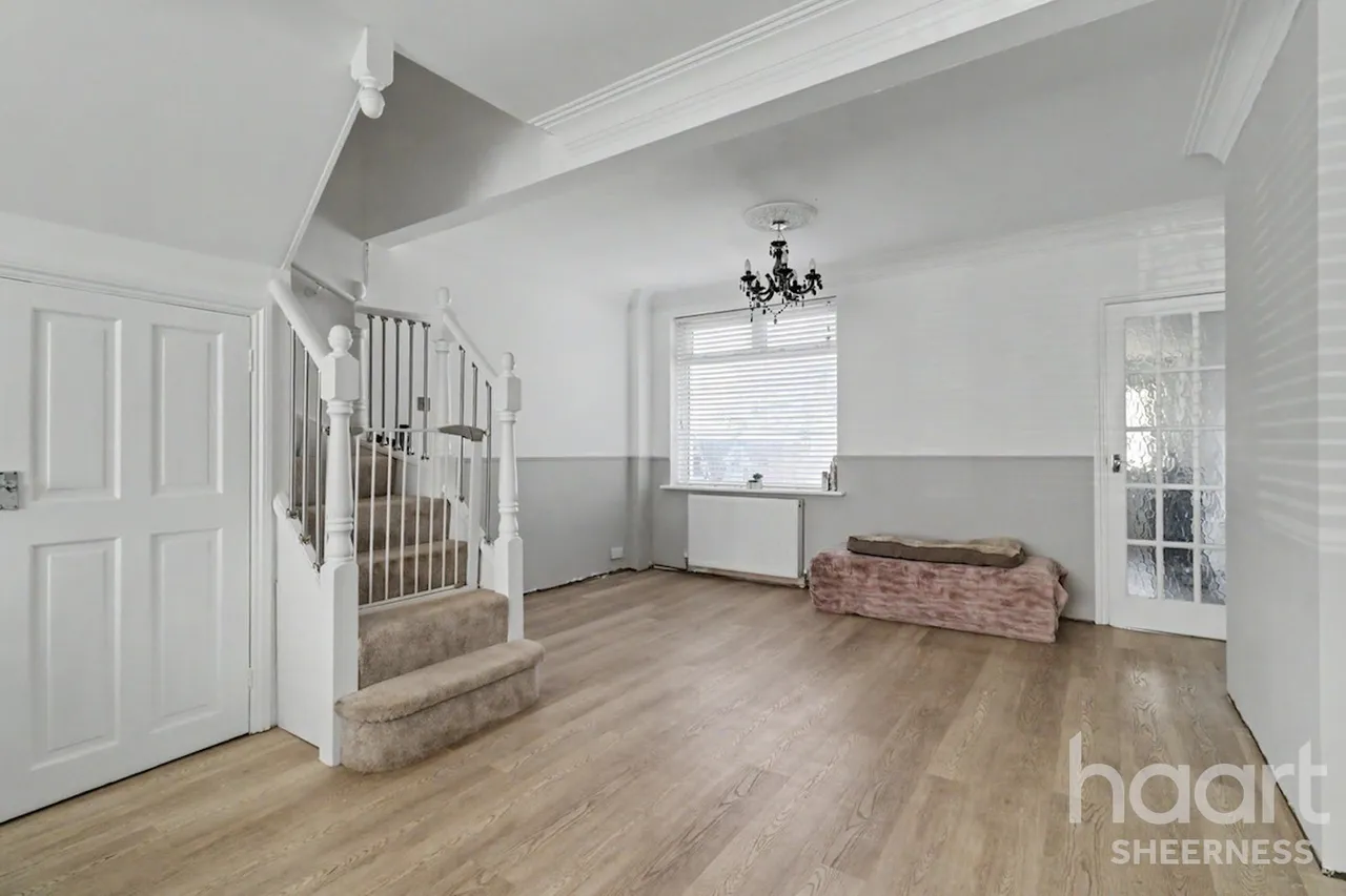 Cecil Avenue, Sheerness, ME12, photo 12
