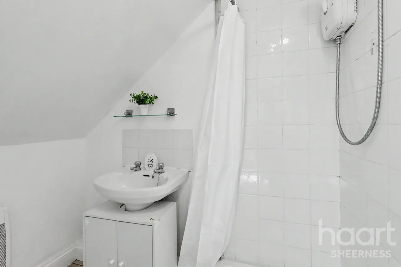 Cecil Avenue, Sheerness, ME12, photo 9