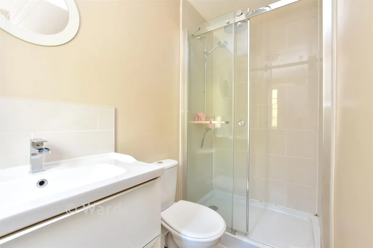Yeates Drive, Kemsley, ME10, photo 11
