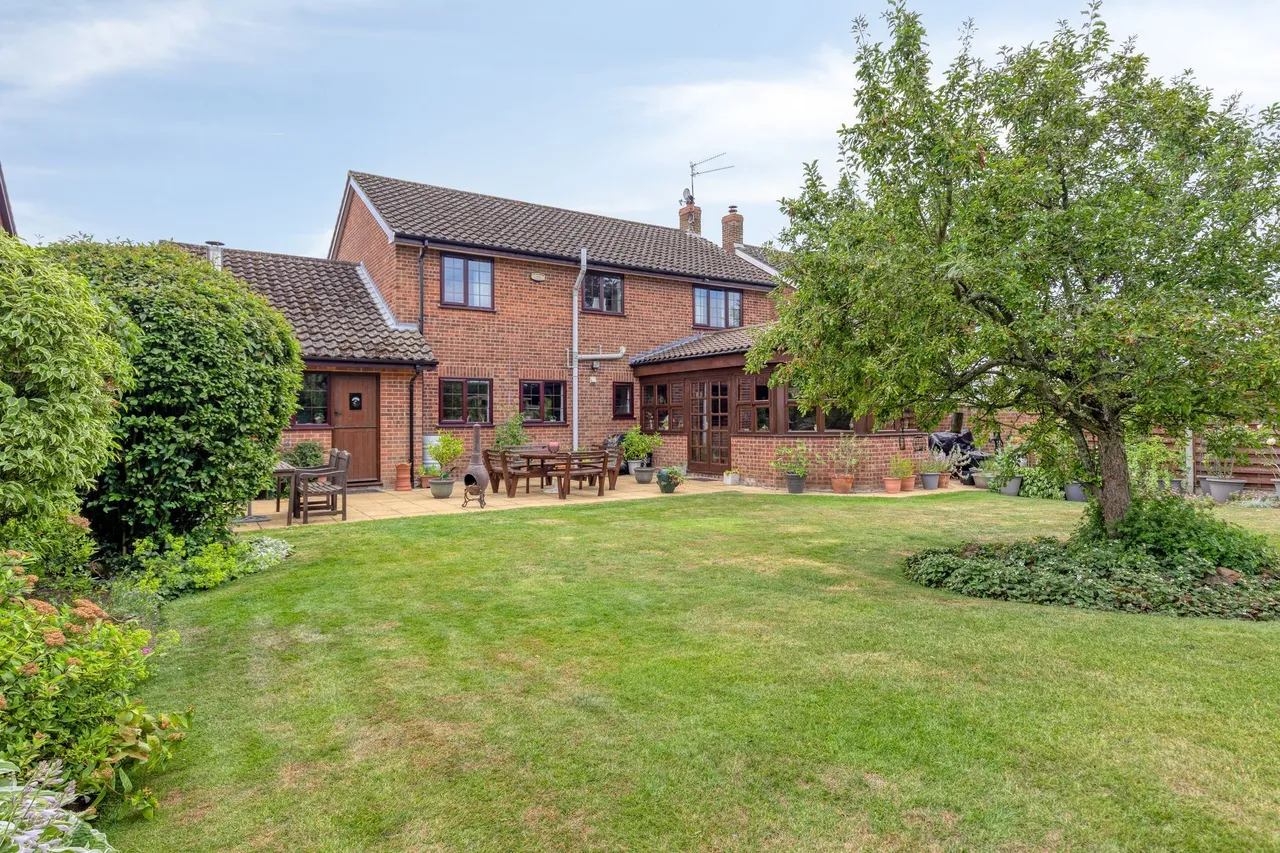 Chain Free in Gayton, photo 21
