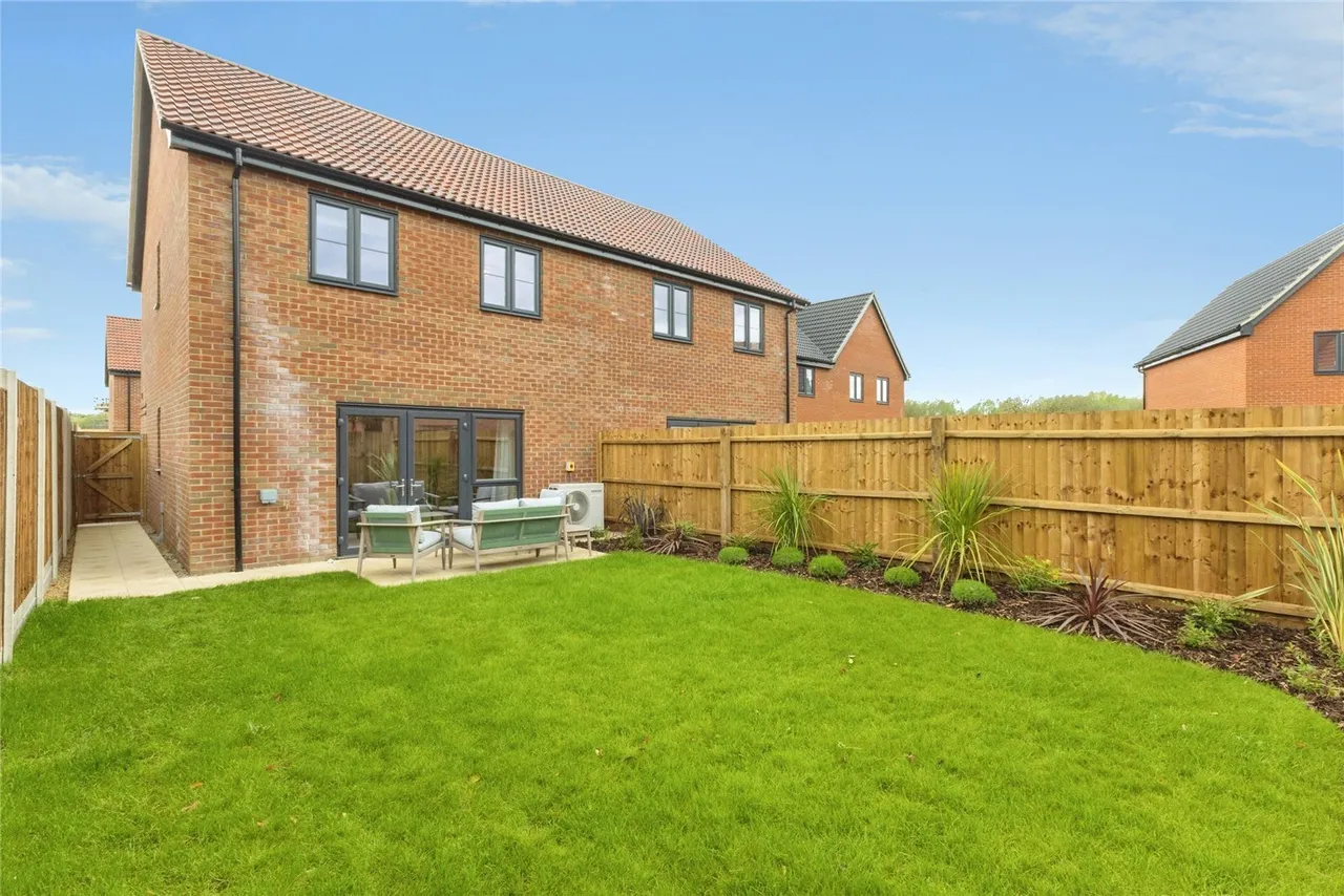 Norwich Road, Attleborough, Norfolk, NR17, photo 13