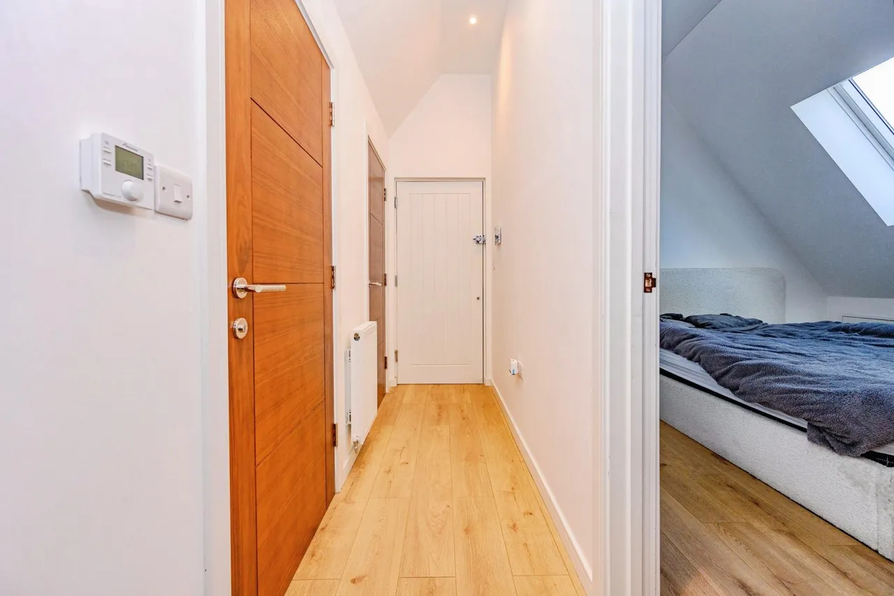 West Wycombe Road, High Wycombe, HP12, photo 8