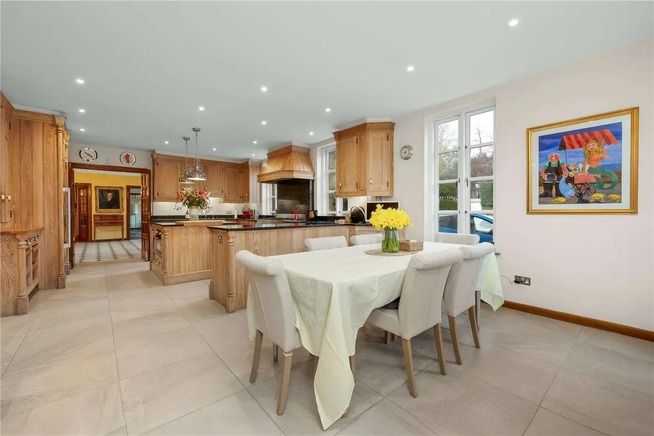 Old Avenue, St George's Hill, Weybridge, Surrey, KT13 0QB, photo 10