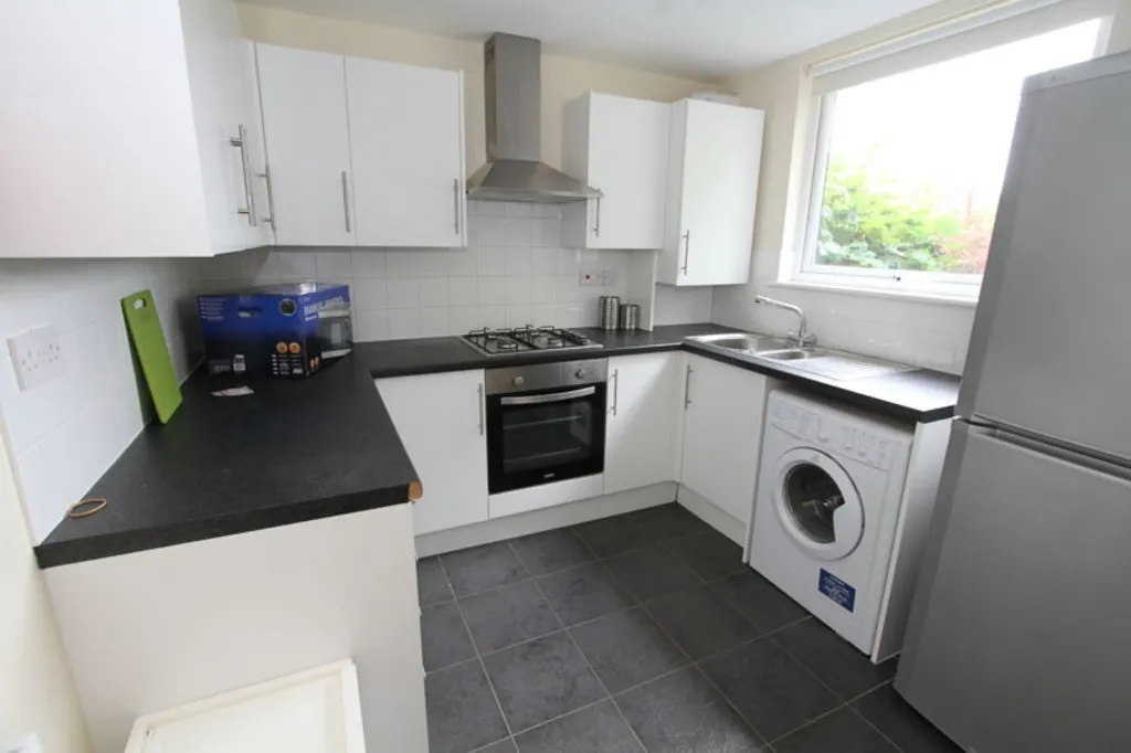 5 bed property to rent, Mitchell Avenue, Coventry