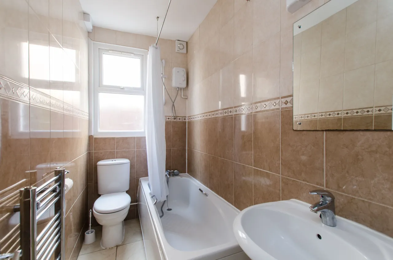 London, SW17, photo 6