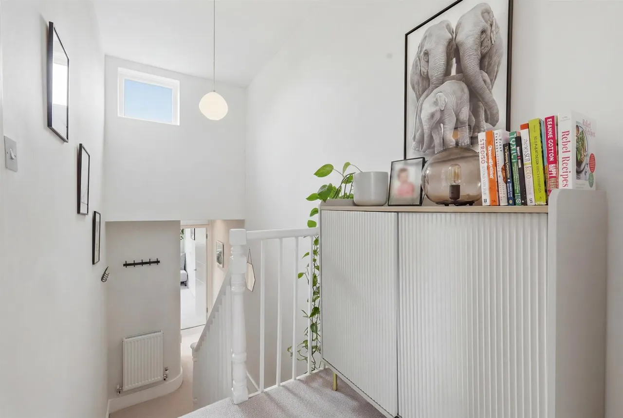 Herrick Road, London, N5, photo 13