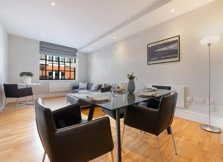 Kean Street, Fitzrovia & Covent Garden, WC2B, photo 3