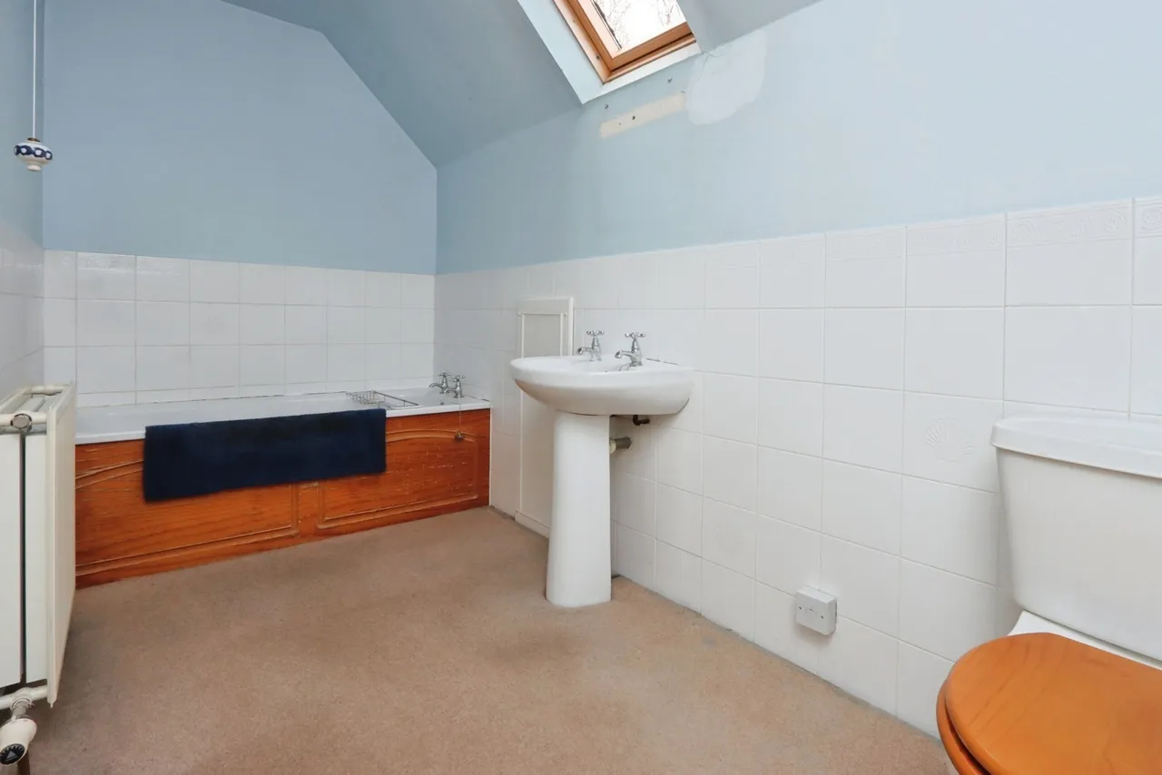 Dalewood Drive, Sheffield, South Yorkshire, S8, photo 8