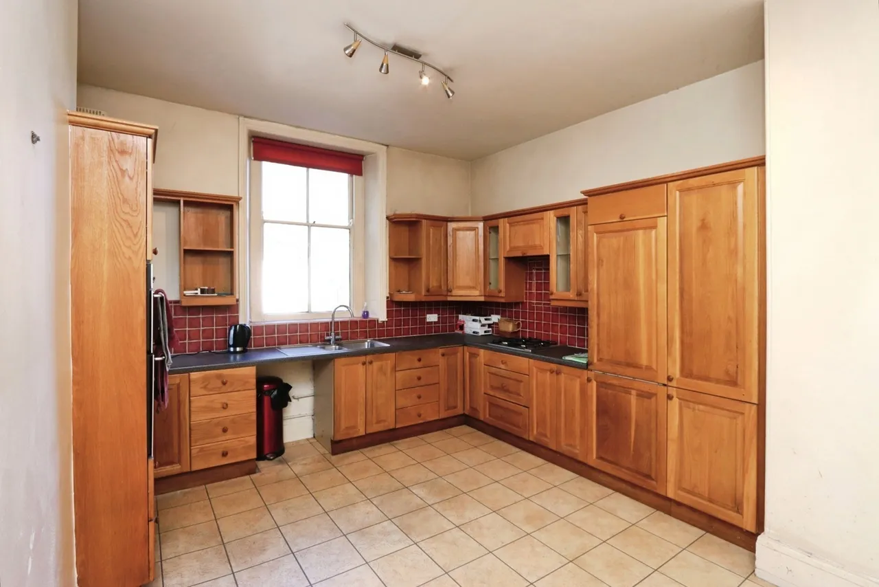Dalewood Drive, Sheffield, South Yorkshire, S8, photo 4