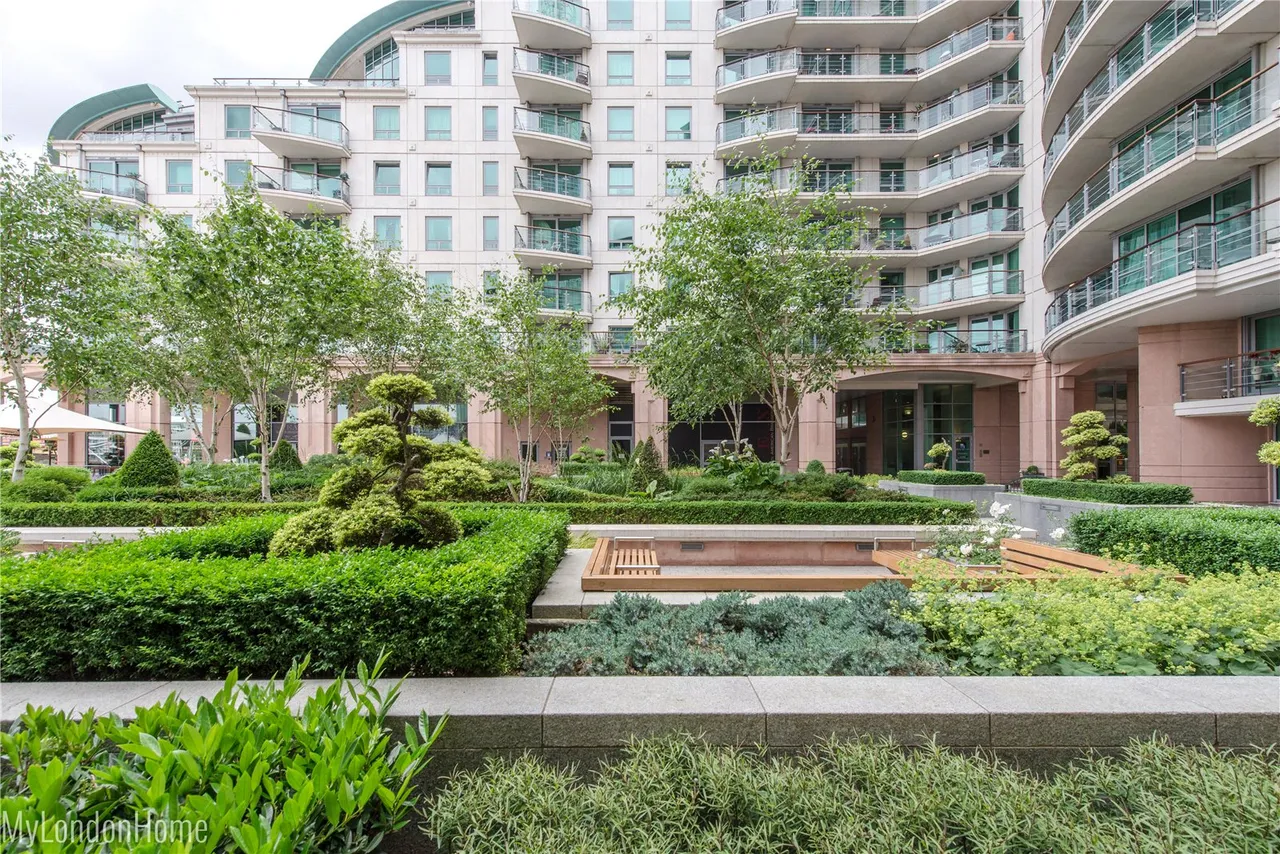 Admiral House, St George Wharf, SW8, photo 8