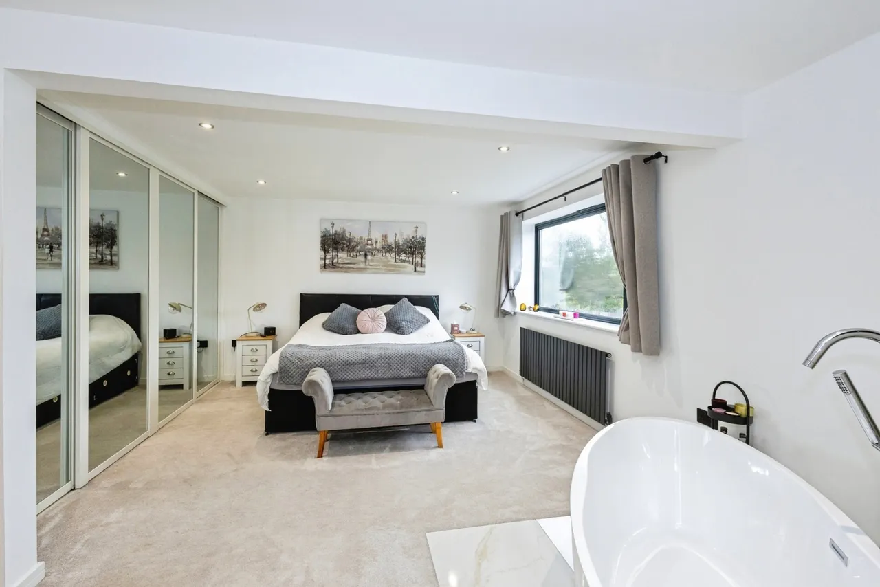 Bracklesham Road, Hayling Island, PO11, photo 6