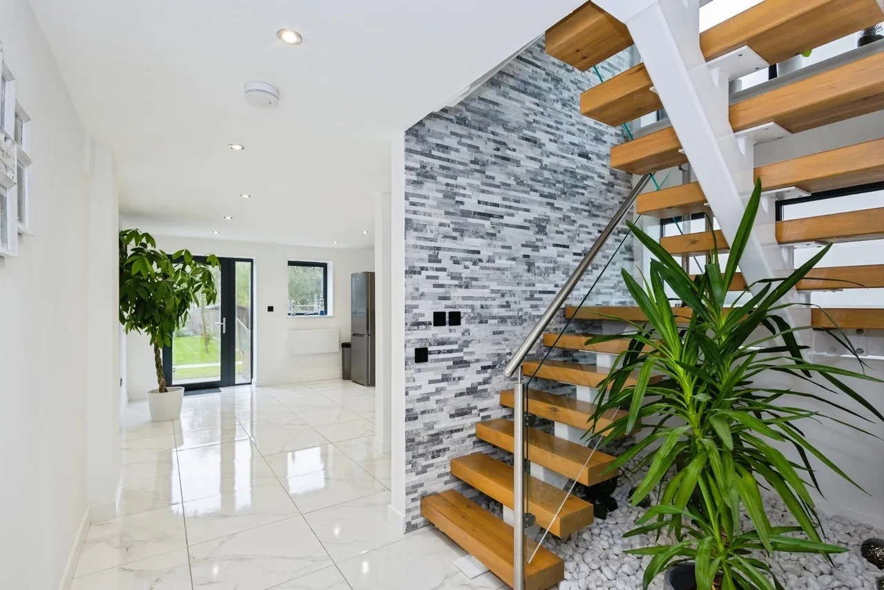 Bracklesham Road, Hayling Island, PO11, photo 8