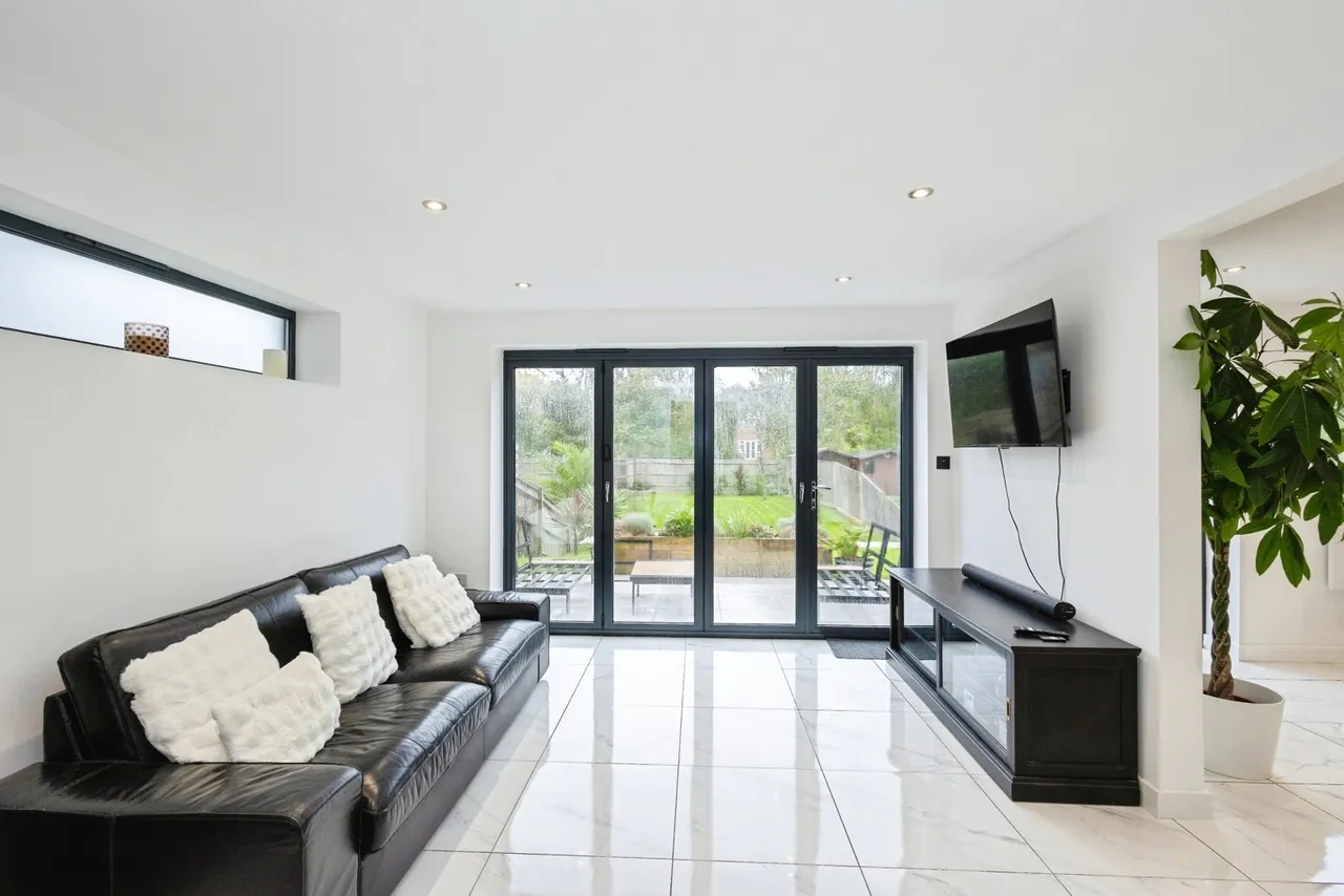 Bracklesham Road, Hayling Island, PO11, photo 12