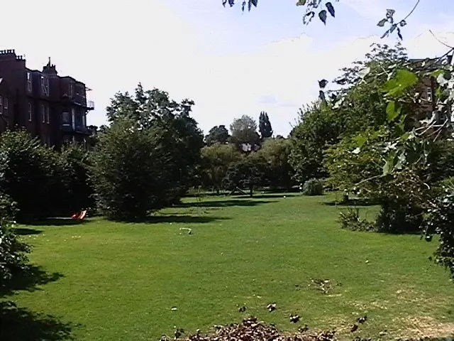 Greencroft Gardens, London, NW6, photo 4