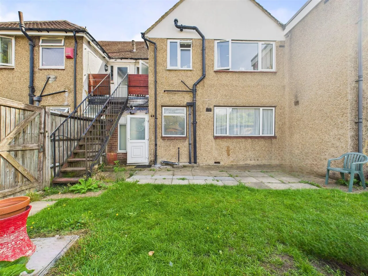 Elmtree Court, Elm Avenue, Ruislip, Middlesex, HA4 8PA, photo 9