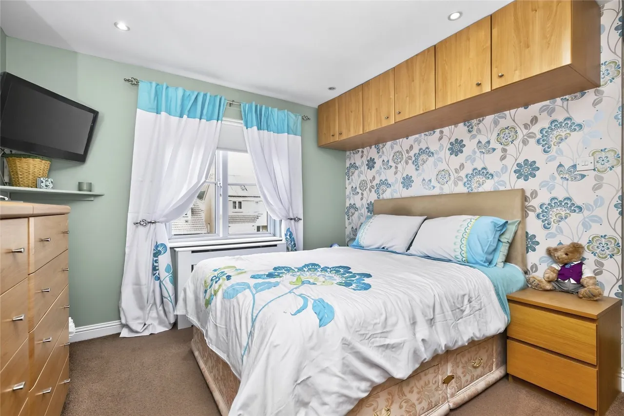 Ash Grove, Blackburn, AB21, photo 12