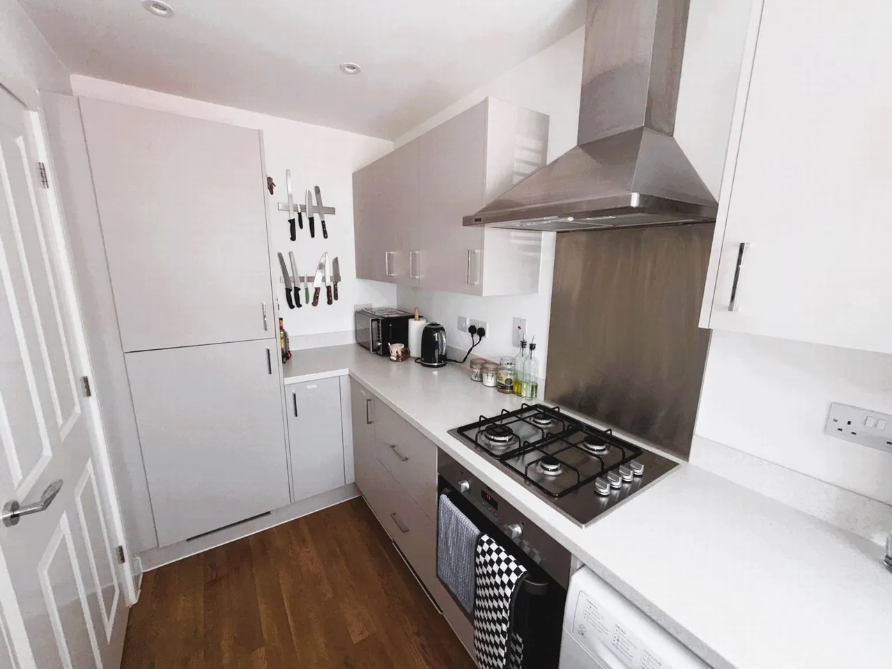The Circle, Great Blakenham, Ipswich, Suffolk, IP6 0FE, photo 8