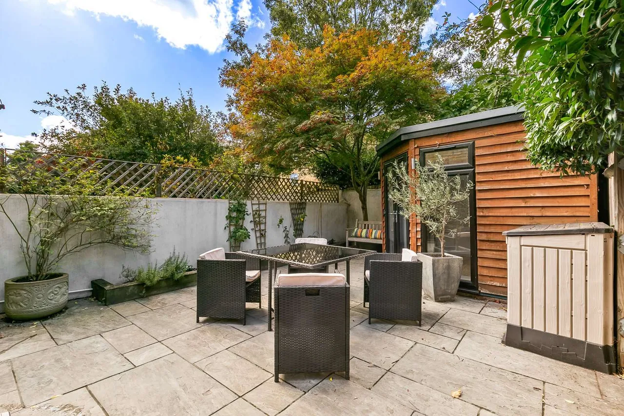 Lavender Gardens, London, SW11, photo 10