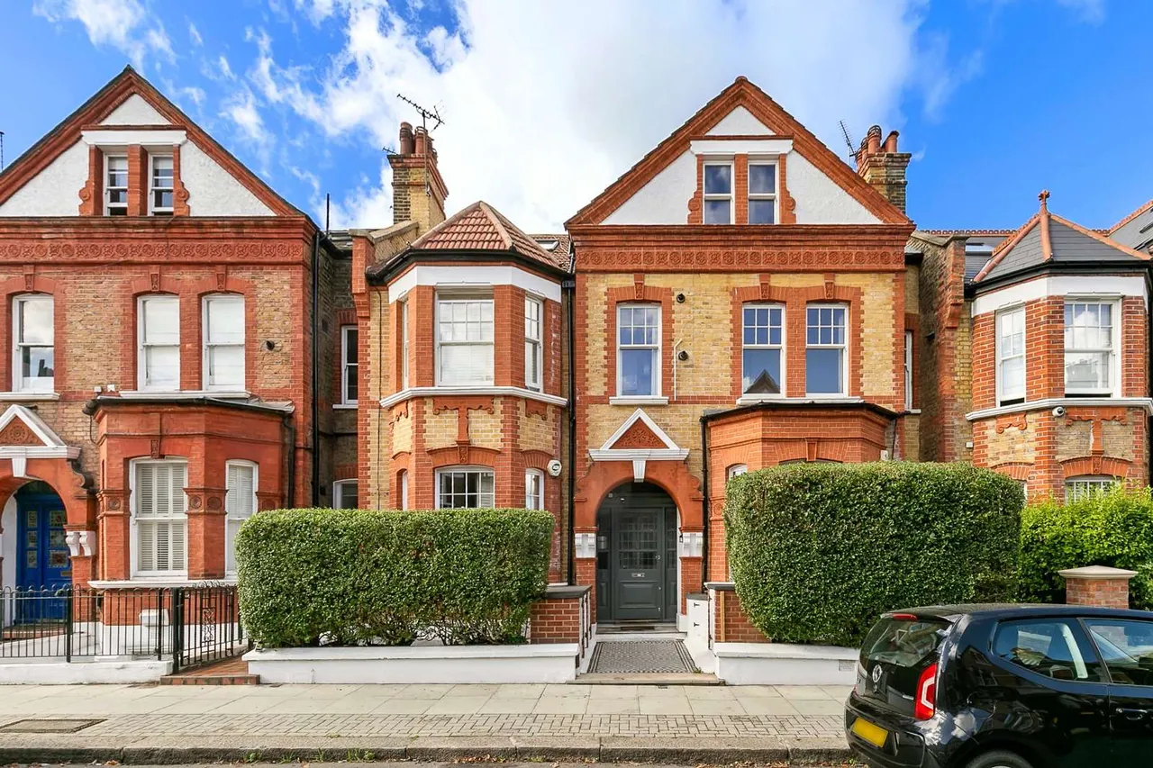 Lavender Gardens, London, SW11, photo 13