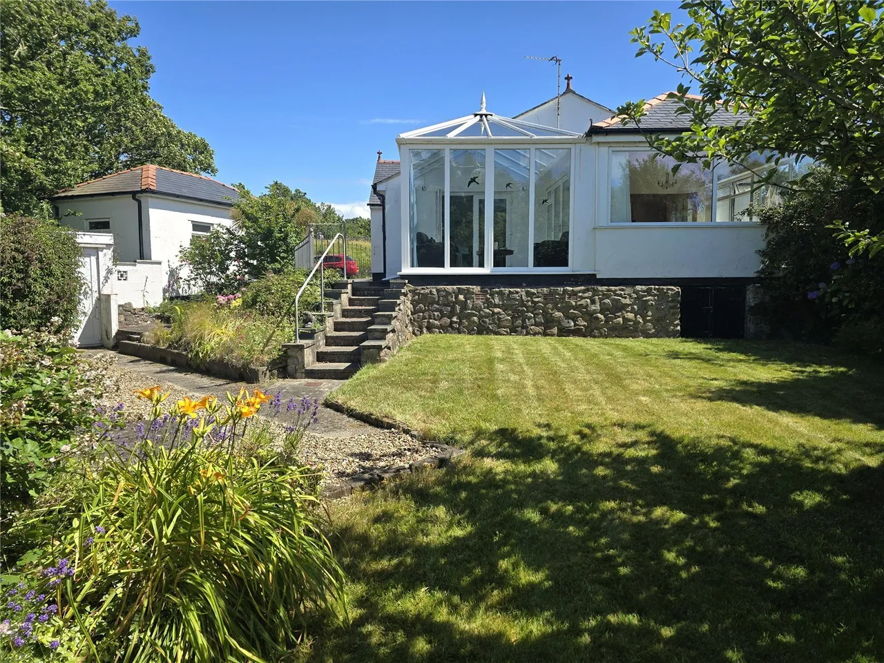 3 bed house for sale, Aberdesach, Caernarfon, LL54