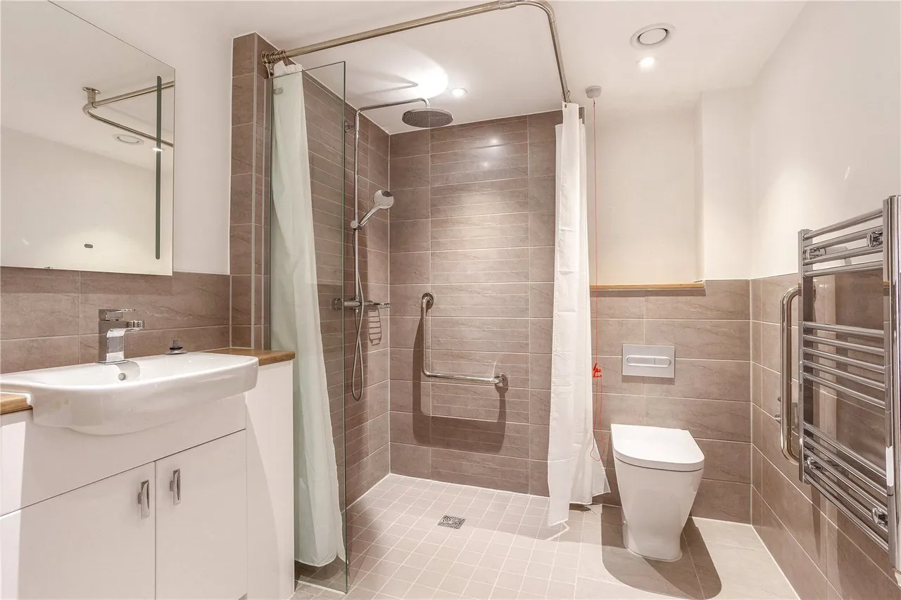 Reading Road, Henley-On-Thames, RG9, photo 6