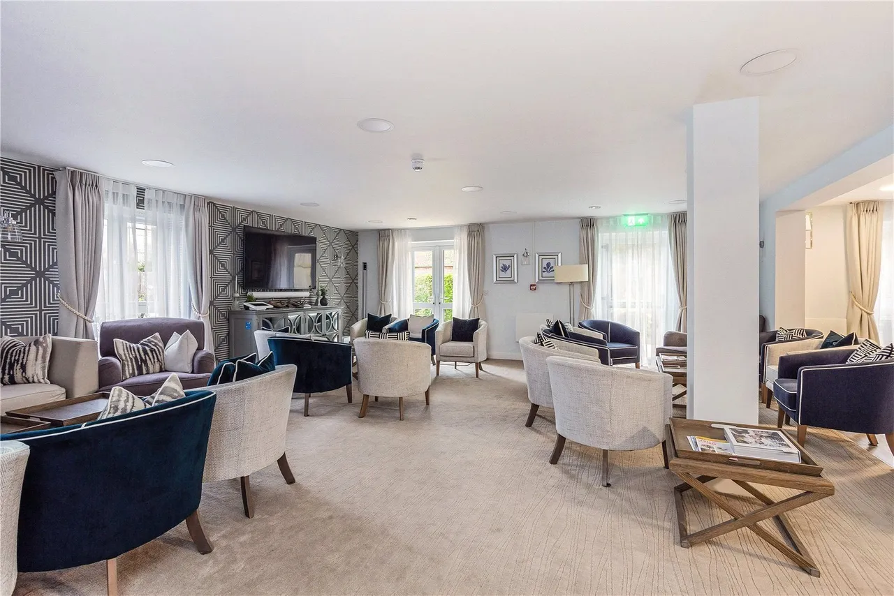 Reading Road, Henley-On-Thames, RG9, photo 10