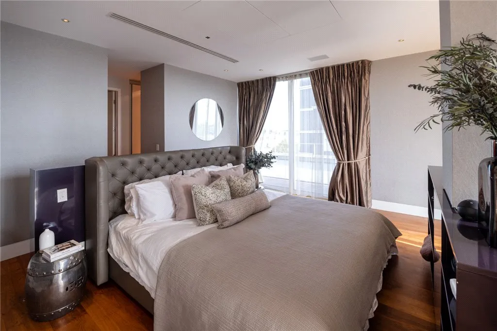 Prince Albert Road, London, NW8, photo 4