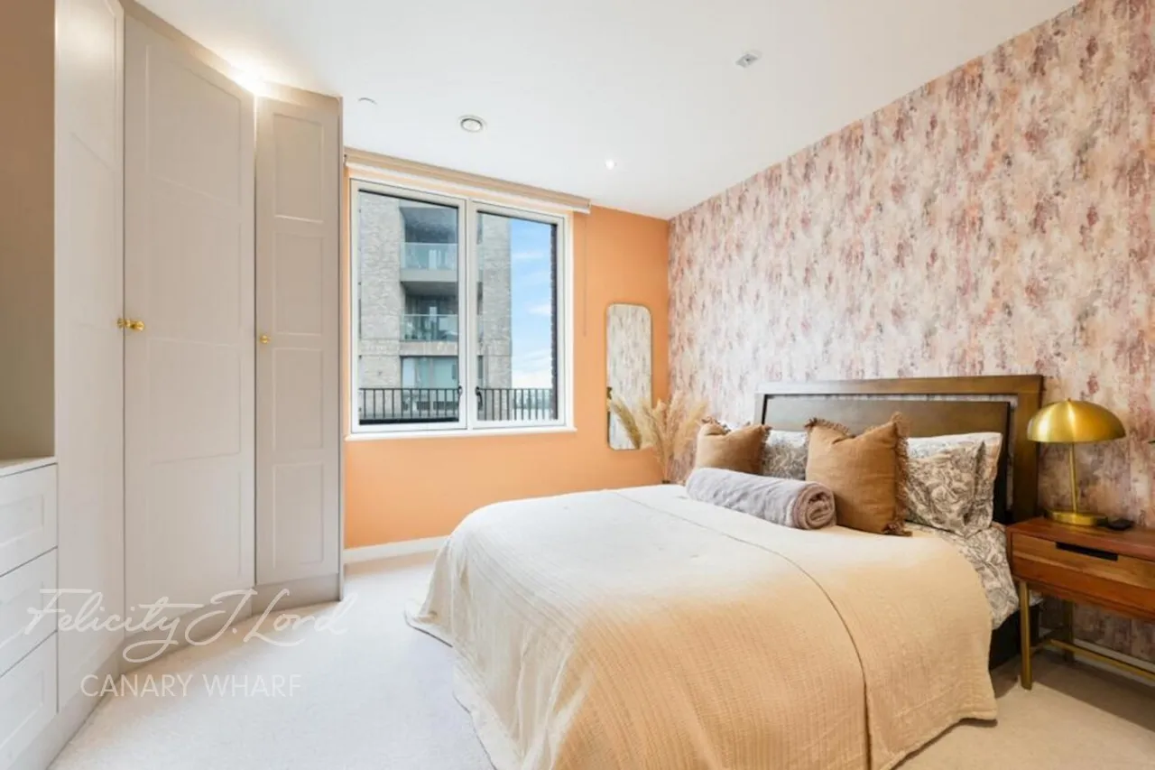 Cavendish Square, London, E16, photo 6