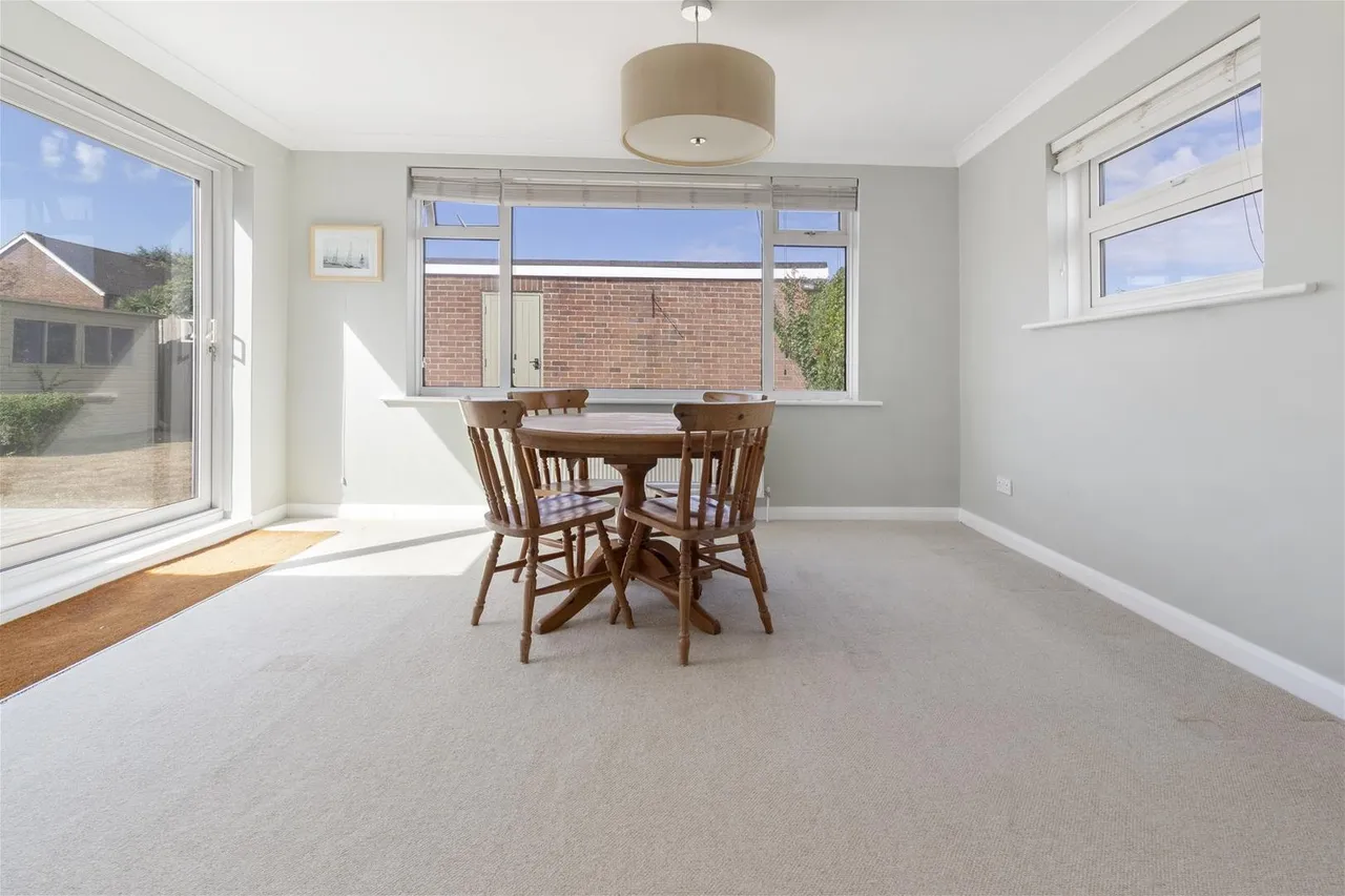 Eastergate Close, Goring-By-Sea, Worthing, photo 5