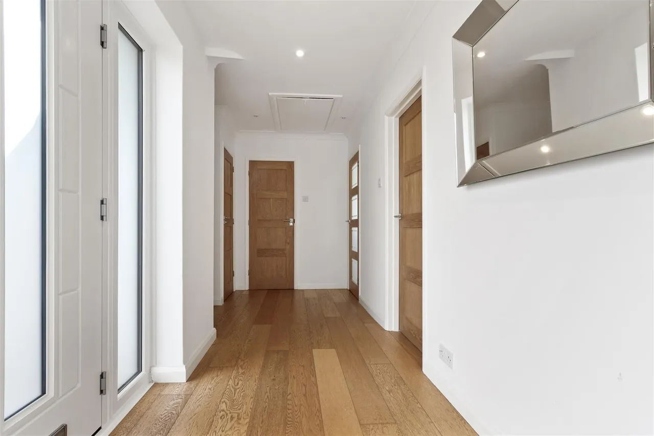 Eastergate Close, Goring-By-Sea, Worthing, photo 16