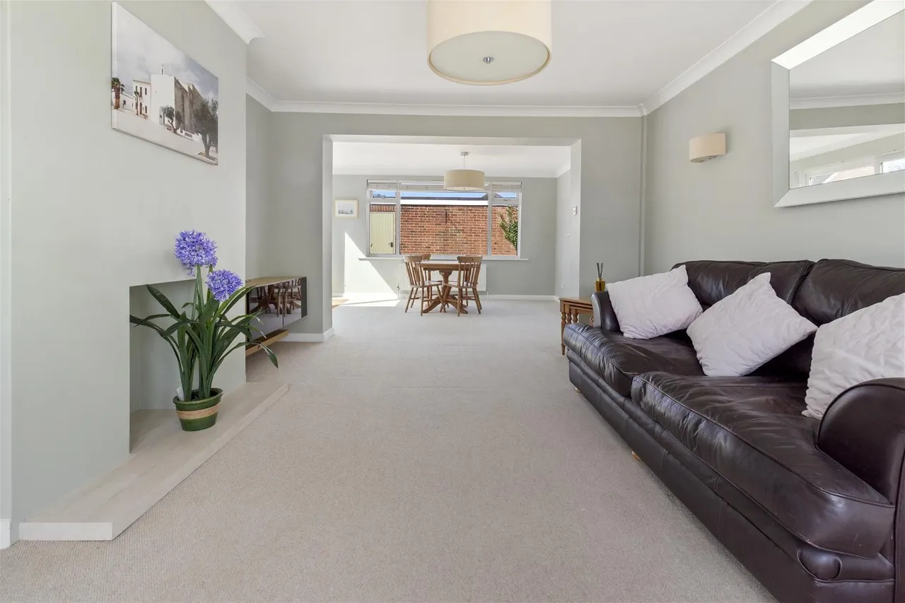 Eastergate Close, Goring-By-Sea, Worthing, photo 6
