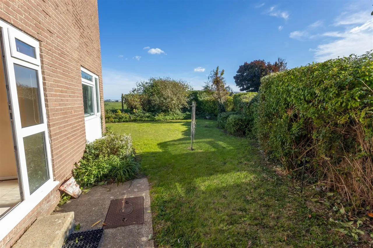 Ashton Way, Stubbington, Fareham, photo 23