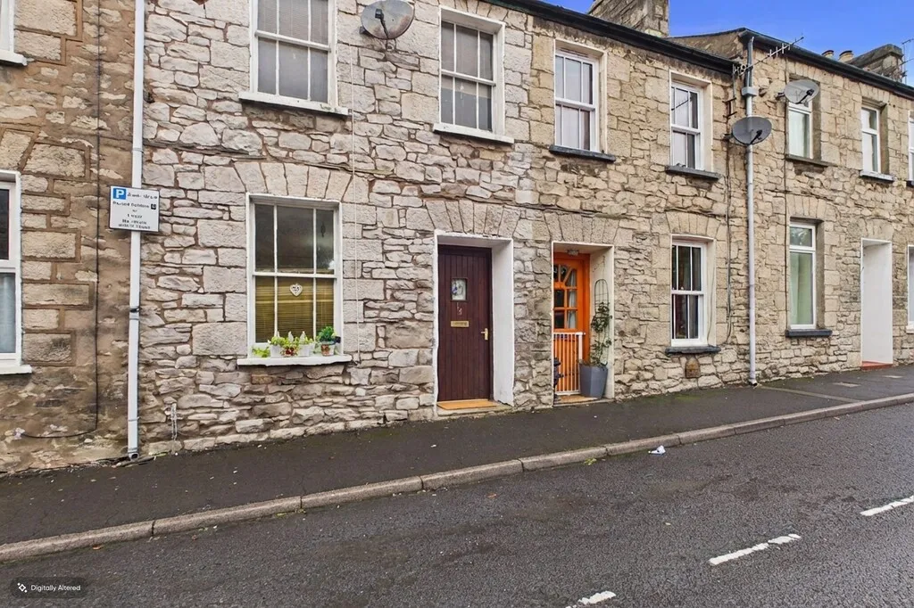 2 bed house for sale, Wilson Street, Kendal, LA9