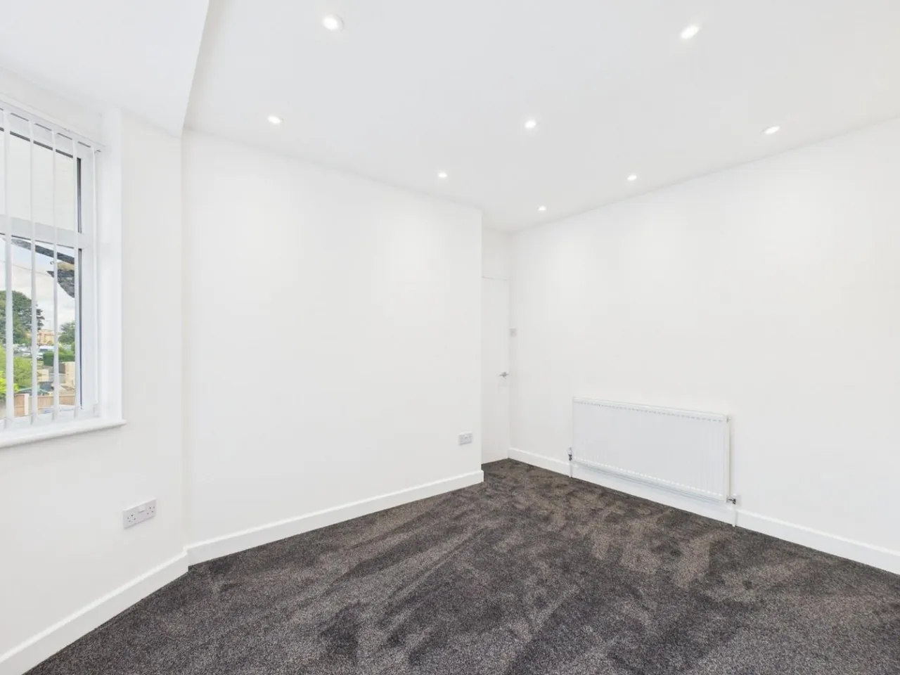 Leeds Road, Eccleshill, BD2, photo 12
