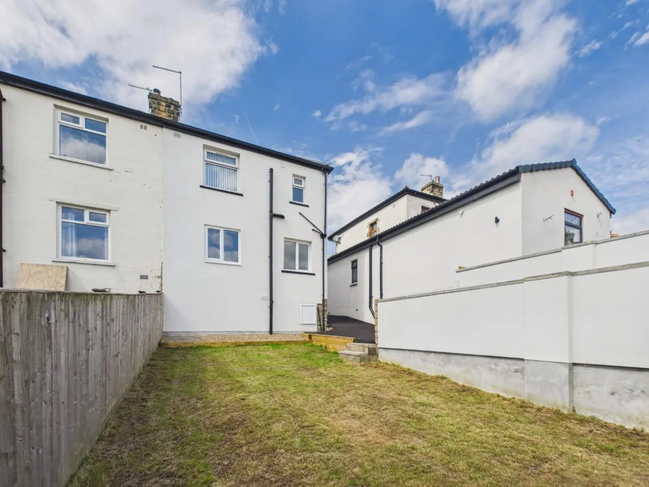 Leeds Road, Eccleshill, BD2, photo 18