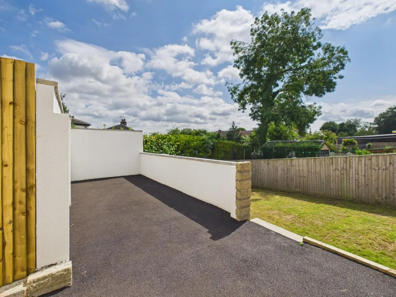 Leeds Road, Eccleshill, BD2, photo 20