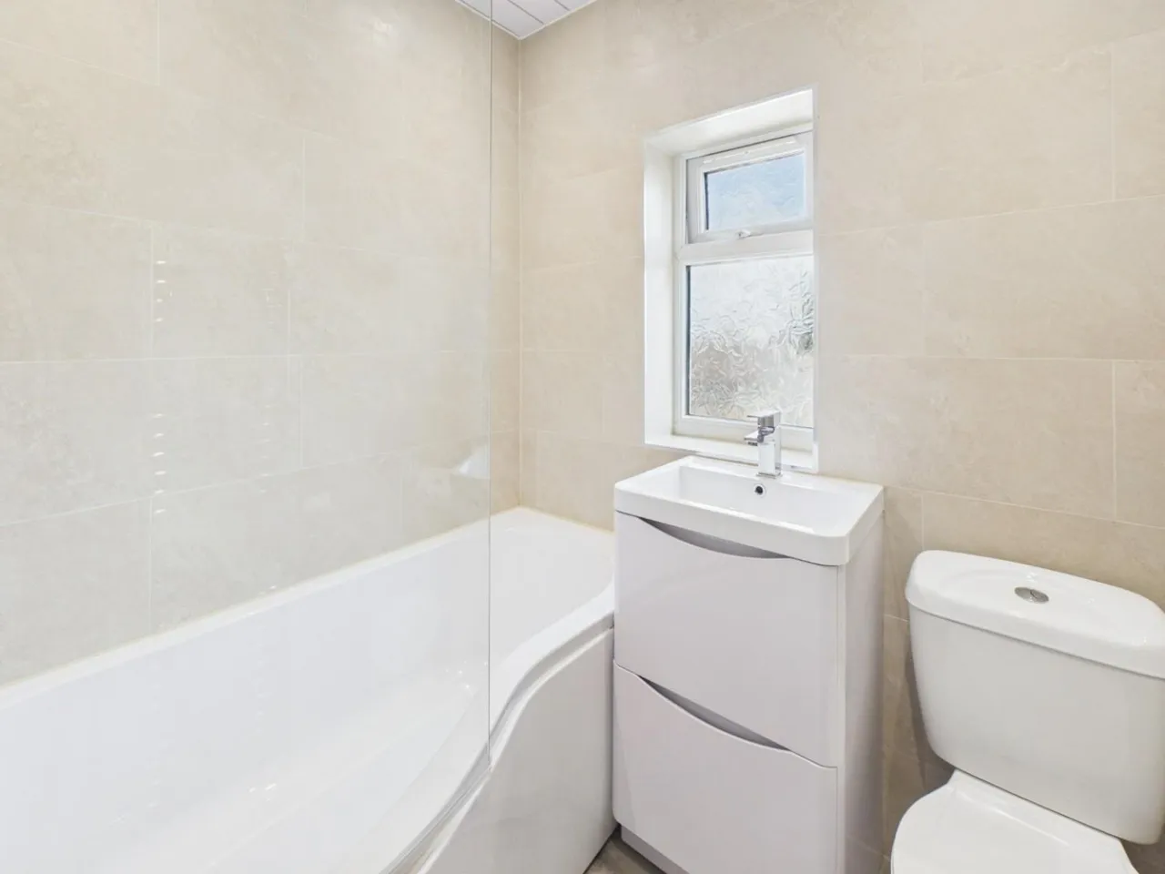 Leeds Road, Eccleshill, BD2, photo 15