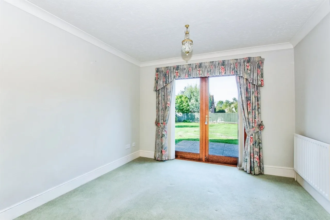 Sutton Gate, Sutton St. James, PE12, photo 3