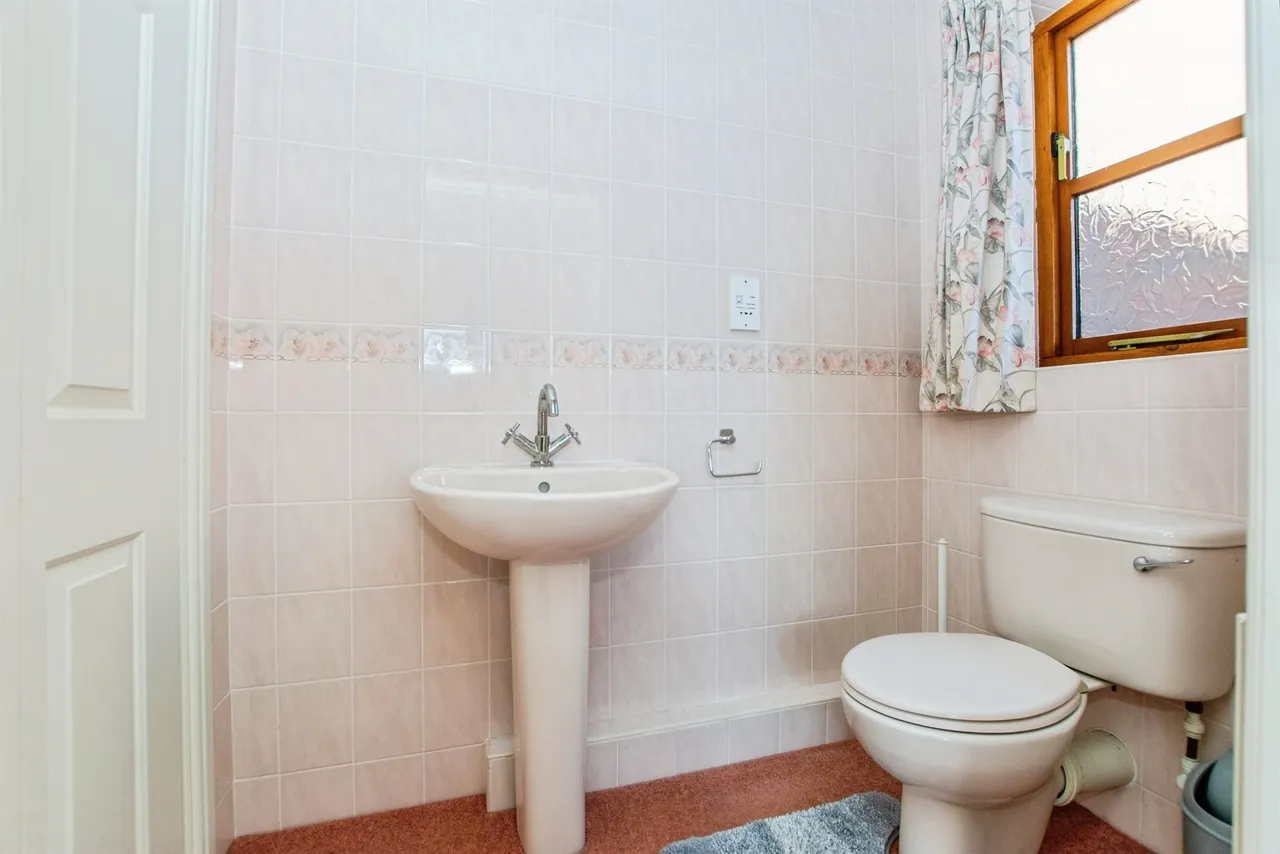 Sutton Gate, Sutton St. James, PE12, photo 13