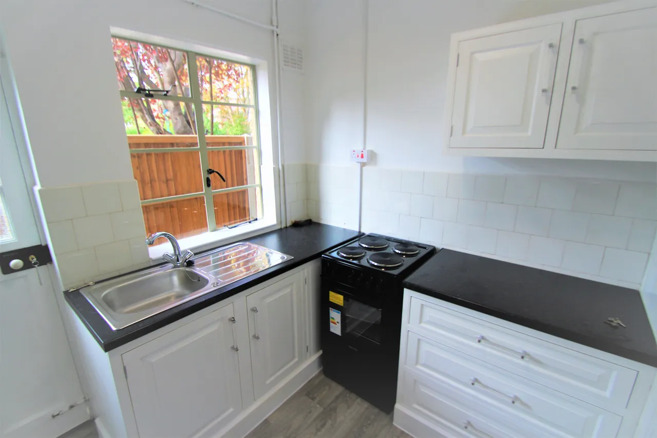 Fernleigh Court, North Harrow, HA2, photo 6