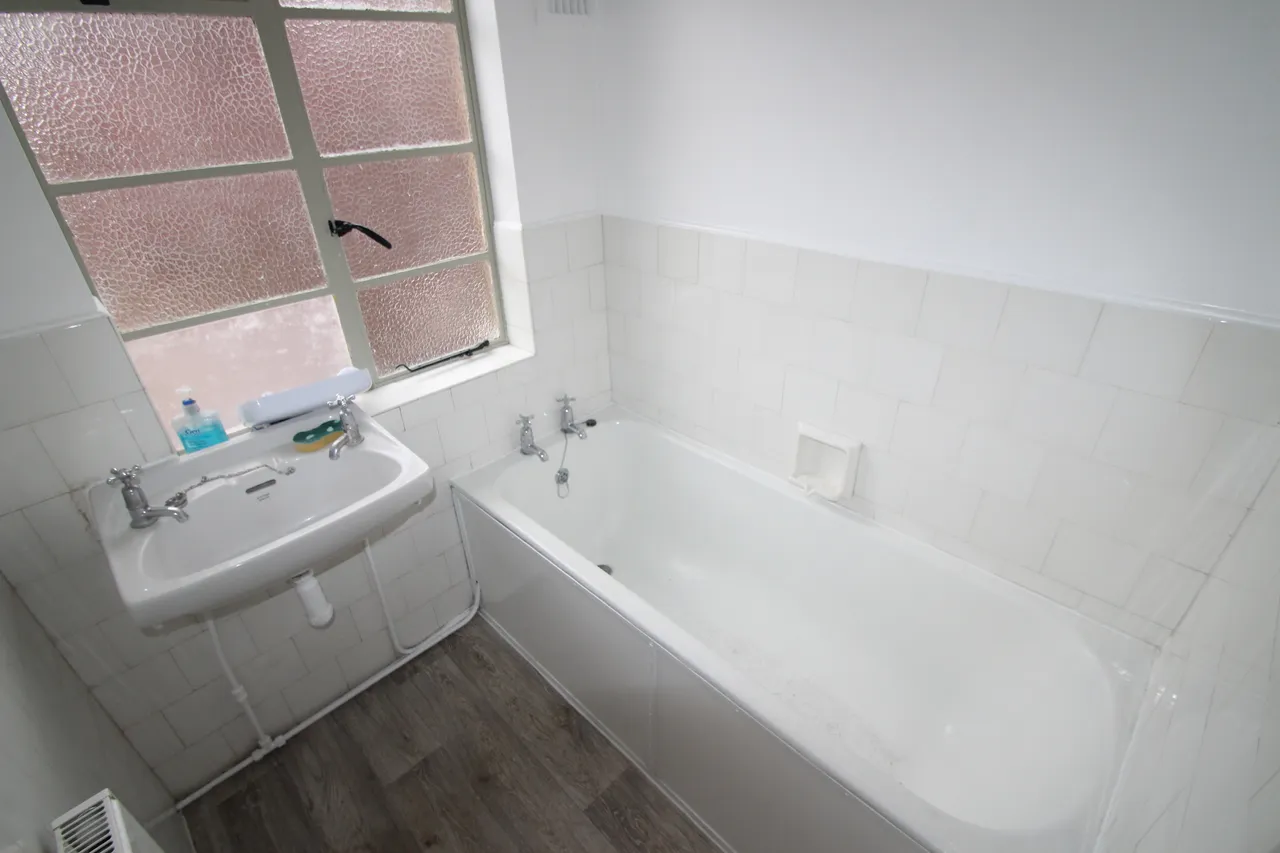 Fernleigh Court, North Harrow, HA2, photo 8