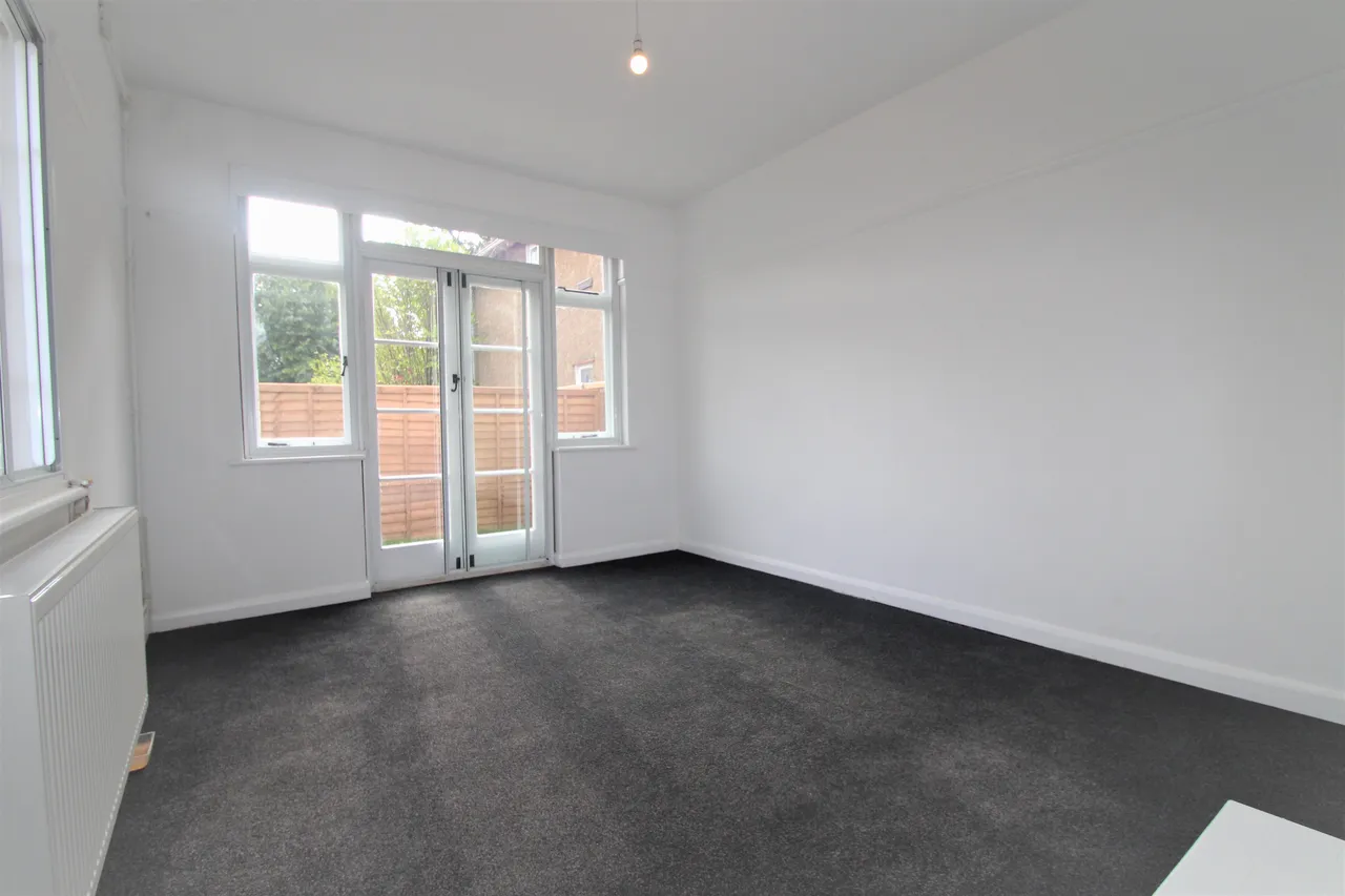 Fernleigh Court, North Harrow, HA2, photo 3