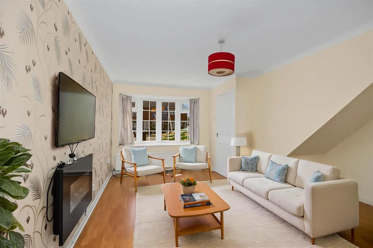 Sunlea Crescent, Stapleford, NG9, photo 2